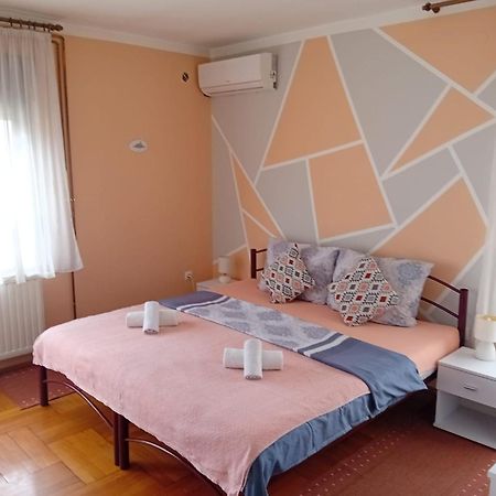 Apartments & Rooms 4 Rijeke คาร์โลวัตส์ ภายนอก รูปภาพ