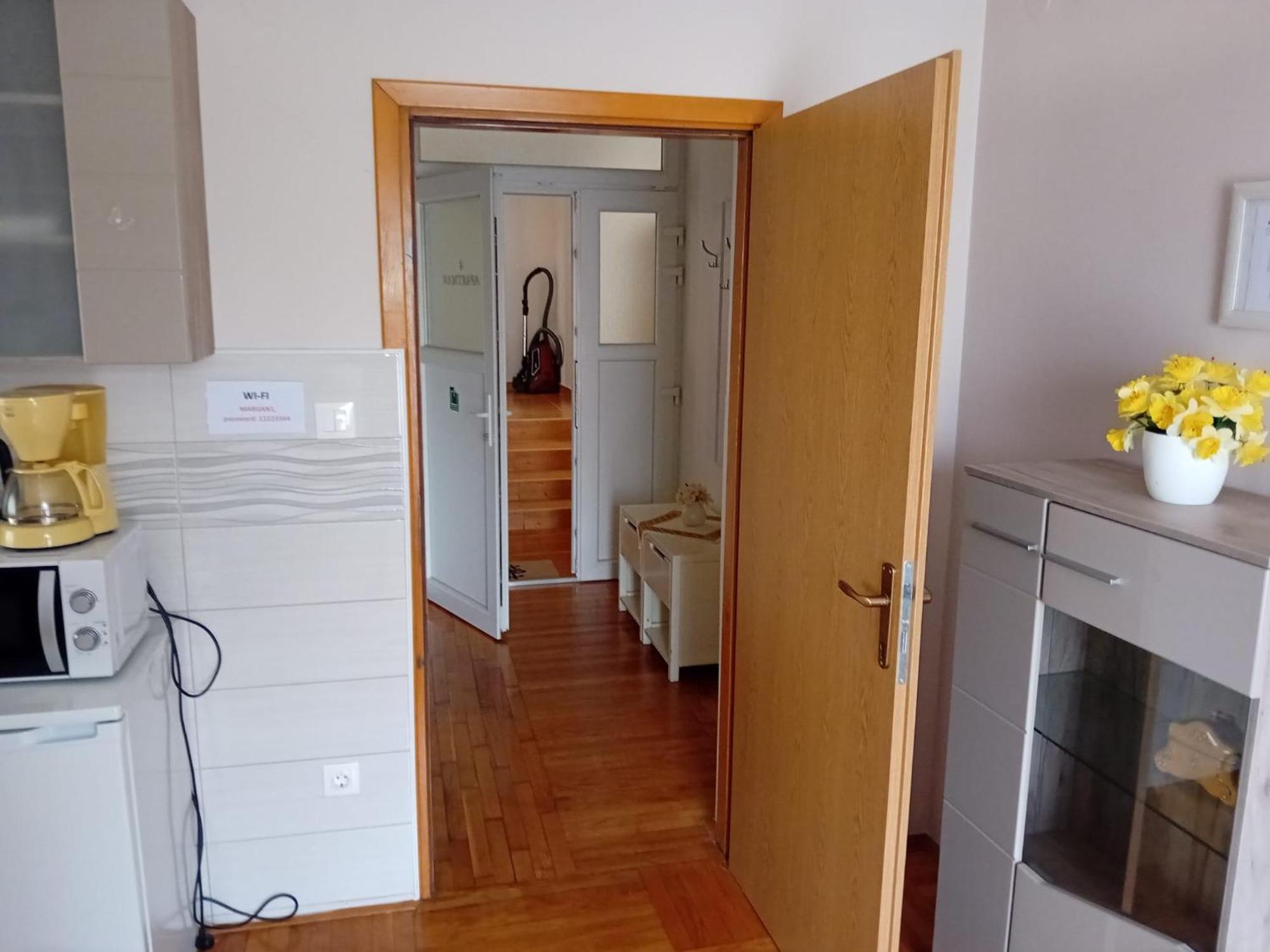 Apartments & Rooms 4 Rijeke คาร์โลวัตส์ ภายนอก รูปภาพ
