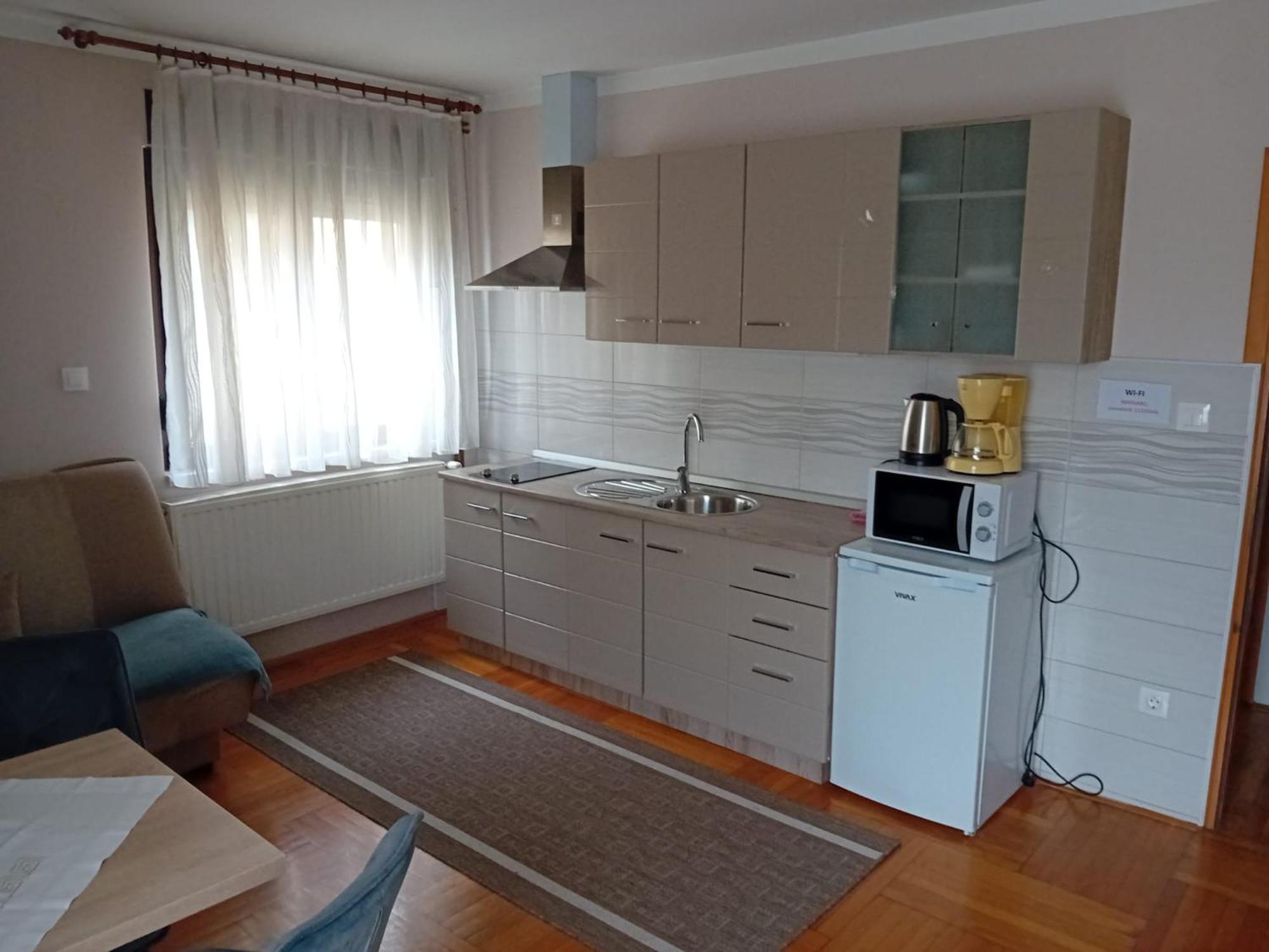 Apartments & Rooms 4 Rijeke คาร์โลวัตส์ ภายนอก รูปภาพ